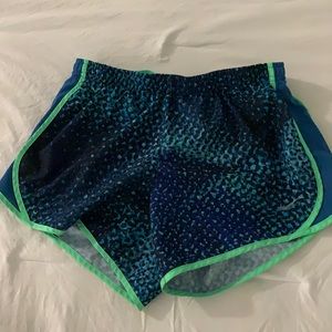 NIKE GIRLS ATHLETIC DRI-FIT SHORTS